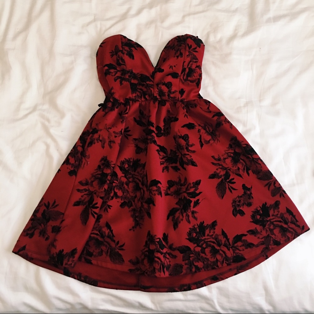 floral strapless sweetheart red and black dress